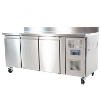 Mostrador frigorífico mesa con 3 puertas y pie 417 litros Polar DL915 - Pepebar Mostrador frigorífico mesa con 3 puertas y pie 417 litros Polar DL915 - Catálogo Bajo mostrador y mesas