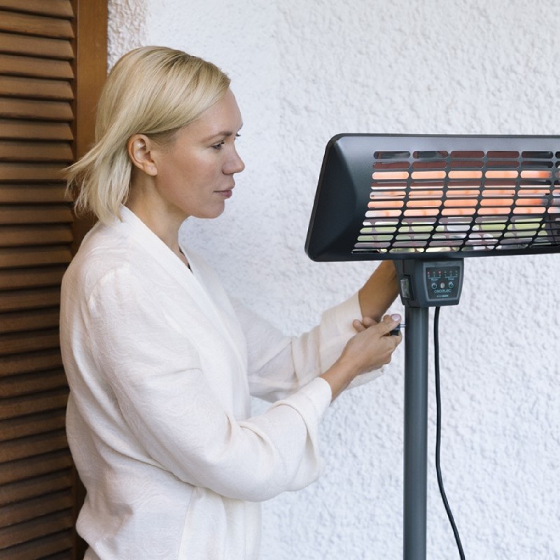 Comprar Calefactor halógeno ext. de pie con mando Ready Warm 8200 Power Quartz Smart Cecotec en Pepebar