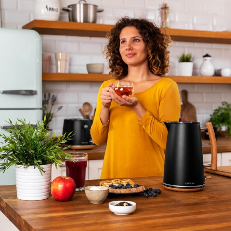 Comprar Hervidor de agua ThermoSense 400 Black Woody Cecotec en Pepebar