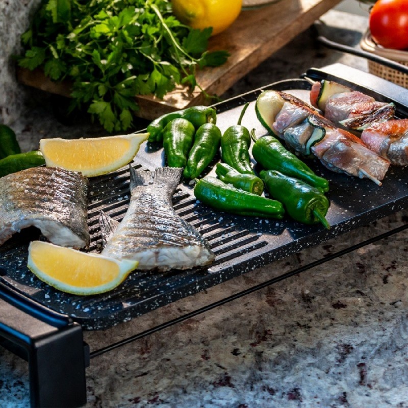 Comprar Plancha eléctrica Tasty&Grill 2500 RockWater MixGrill Cecotec en Pepebar
