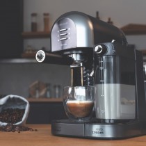 Cafetera semiautomática Cumbia Power Instant-ccino 20 Chic Serie Nera Cecotec - Pepebar Cafetera semiautomática Cumbia Power Instant-ccino 20 Chic Serie Nera Cecotec - Catálogo Cafeteras Industriales