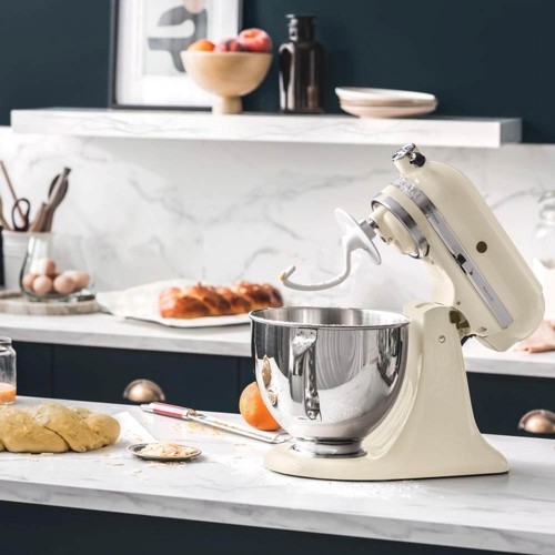 Comprar KitchenAid Artisan 5KSM185PSEAC Crema 4.8 litros en Pepebar
