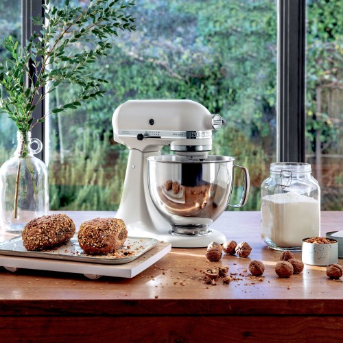 Comprar KitchenAid Artisan 5KSM185PSEAC Crema 4.8 litros en Pepebar