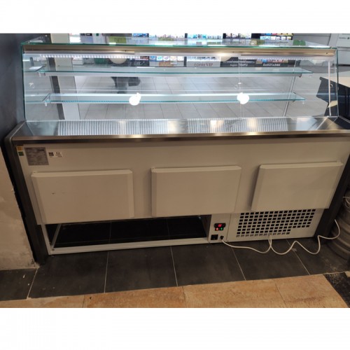 Comprar Vitrina refrigerada pastelería fondo 940 cristal doble recto VEP-9-10-RR en Pepebar