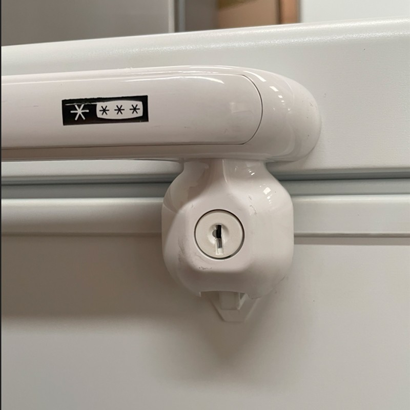 Comprar Congelador horizontal Bóreas SIF700 157 cm. 700 litros de capacidad en Pepebar