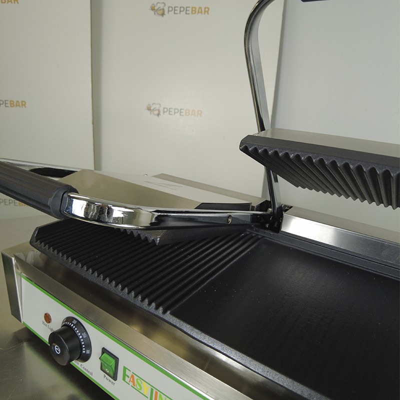 Comprar Grill hierro fundido placa acanalada y lisa doble placa EasyLine Fimar EG03M en Pepebar