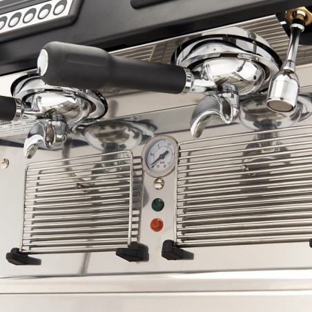 Cafetera industrial espresso 2 pistones compacta 360 tazas por hora Comprar Cafetera industrial espresso 2 pistones compacta 360 tazas por hora en Pepebar