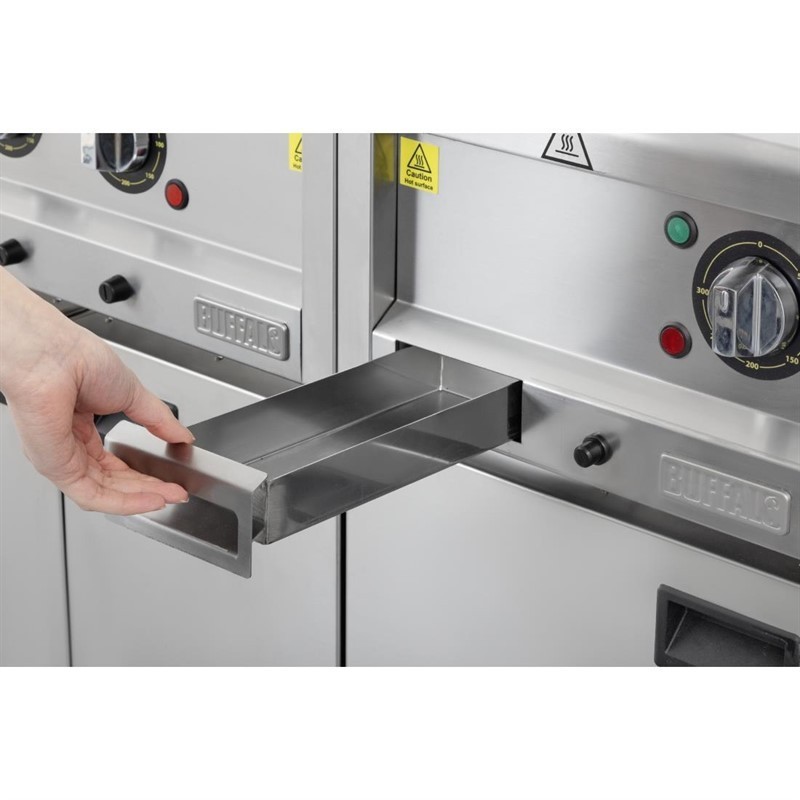 Comprar Plancha eléctrica estriada serie 600 Buffalo 400mm CU474 en Pepebar