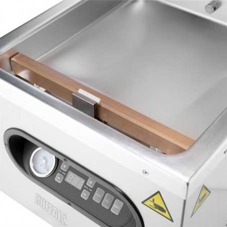 Comprar Máquina de envasado al vacío de cámara de 9 litros Buffalo DK208 en Pepebar