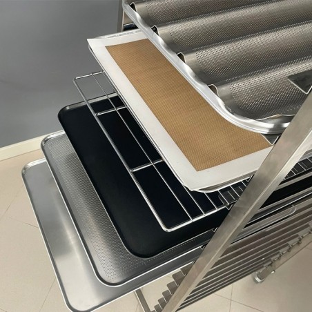 Comprar Bandeja perforada aluminio acanalada 5 canales con marco 60x40 Bengolea 33P5L6503959(1) en Pepebar