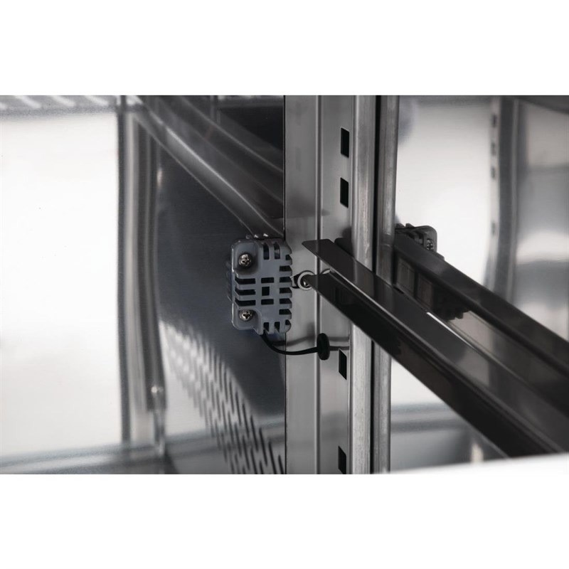 Mesa de trabajo refrigerada Polar serie U de 3 puertas, 417 l  UA048 Comprar Mesa de trabajo refrigerada Polar serie U de 3 puertas, 417 l  UA048 en Pepebar