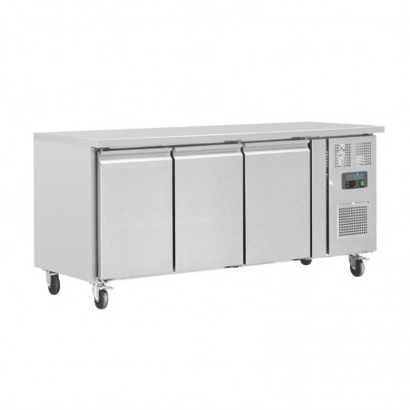 Mesa de trabajo refrigerada Polar serie U de 3 puertas, 417 l  UA048 Comprar Mesa de trabajo refrigerada Polar serie U de 3 puertas, 417 l  UA048 en Pepebar