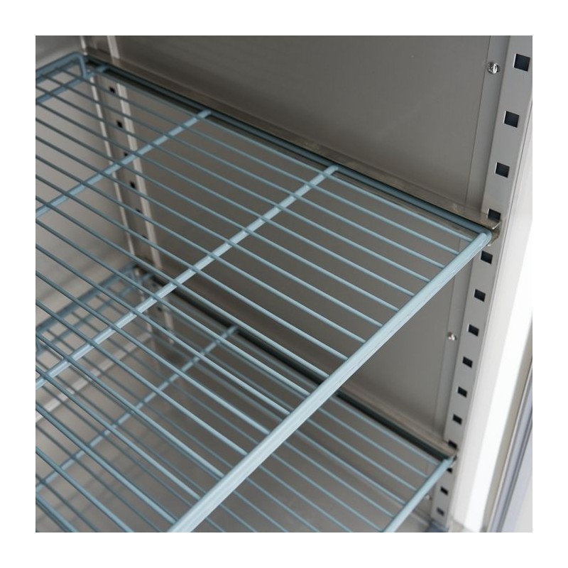 Comprar Armario refrigerado 600L 3 Estantes Ajustables 2/1 GN inox sobre Ruedas en Pepebar