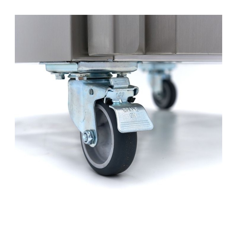 Comprar Armario refrigerado 600L 3 Estantes Ajustables 2/1 GN inox sobre Ruedas en Pepebar