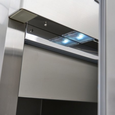 Comprar Armario refrigerado 600L 3 Estantes Ajustables 2/1 GN inox sobre Ruedas en Pepebar