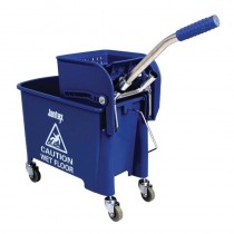 Cubo y escurridor Azul para fregona industrial Jantex DL913 - Pepebar Cubo y escurridor Azul para fregona industrial Jantex DL913 - Catálogo Fregonas industriales